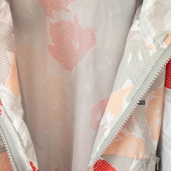 NWOT ADIDAS W/STELLA MCCARTNEY PEACH AMD GREY FLORAL WIND BREAKER SZ EXTRA SMALL - Picture 4 of 11